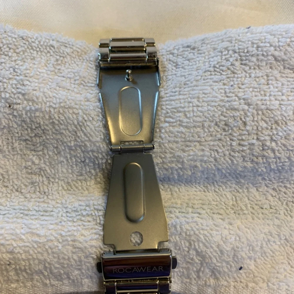 🎉Host Pick🎉Working Men’s Heavy Rocawear Stainless Steel Watch w Rhinestones!